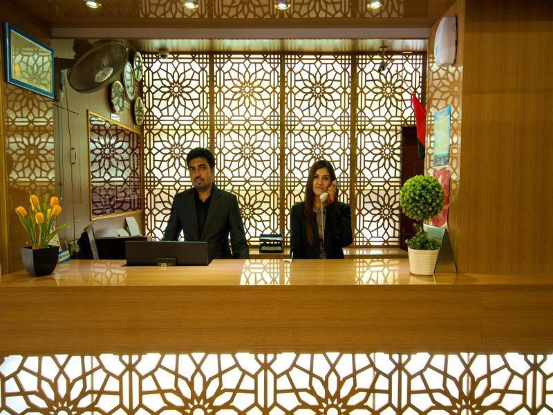 Central Paris Hotel, Baniyas Square 迪拜 外观 照片