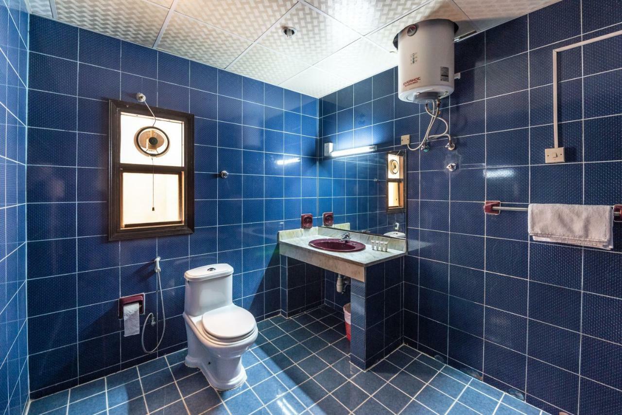 Central Paris Hotel, Baniyas Square 迪拜 外观 照片