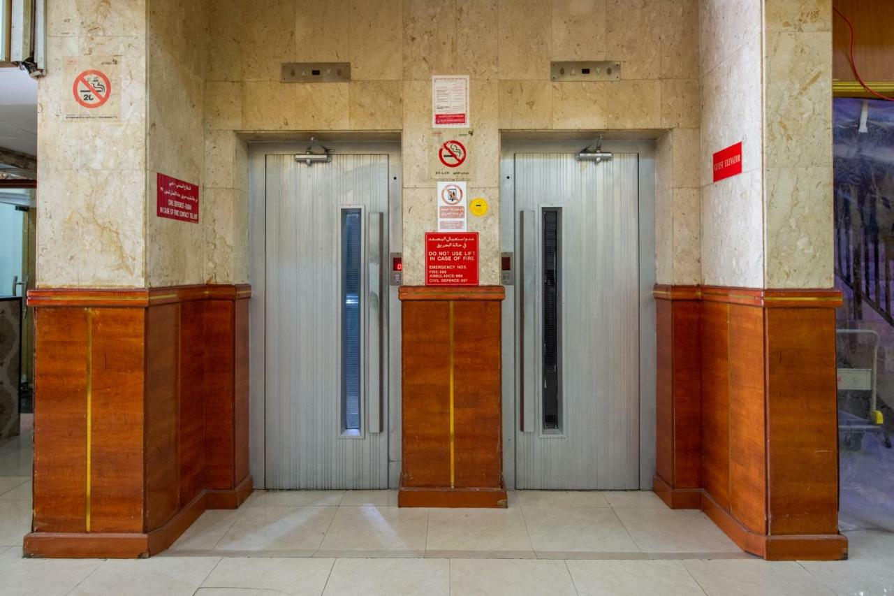 Central Paris Hotel, Baniyas Square 迪拜 外观 照片